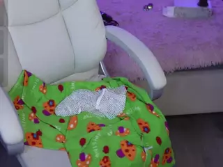 YourVivianHot's Live Sex Cam Show