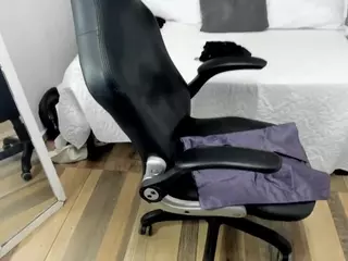 Emily-Lewiss's Live Sex Cam Show