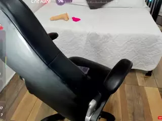 Emily-Lewiss's Live Sex Cam Show