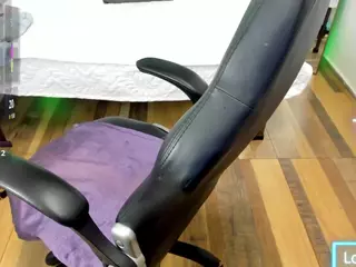 Emily-Lewiss's Live Sex Cam Show