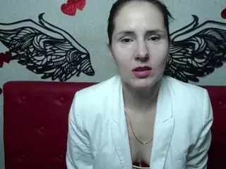 KarinaSwanNest's Live Sex Cam Show