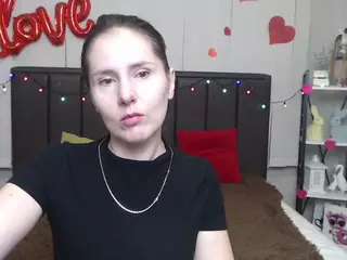KarinaSwanNest's Live Sex Cam Show