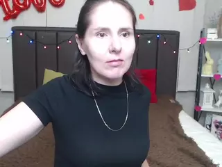 KarinaSwanNest's Live Sex Cam Show