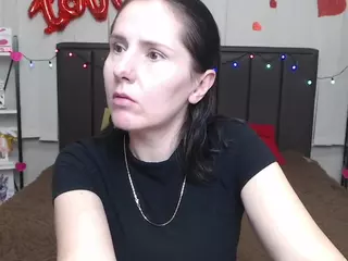 KarinaSwanNest's Live Sex Cam Show