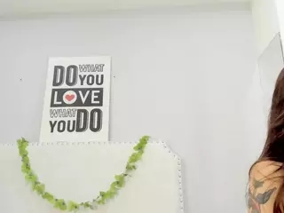 KoraSweett's Live Sex Cam Show