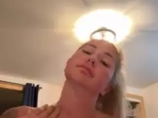 Lolz's Live Sex Cam Show