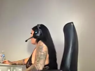 morgantylerr's Live Sex Cam Show