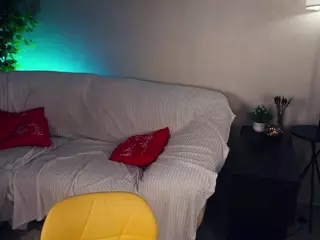 Quenna's Live Sex Cam Show