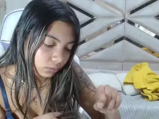 Darlys69's Live Sex Cam Show