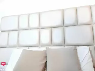 DojaAishaa's Live Sex Cam Show