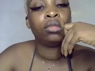 Freakybrula's Live Sex Cam Show