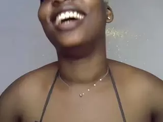 Freakybrula's Live Sex Cam Show