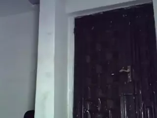Freakybrula's Live Sex Cam Show