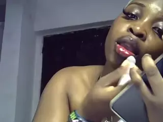 Freakybrula's Live Sex Cam Show