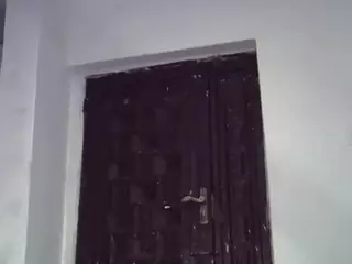 Freakybrula's Live Sex Cam Show