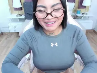 N I C O L L's Live Sex Cam Show