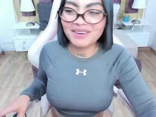 N I C O L L's Live Sex Cam Show