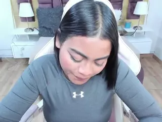 N I C O L L's Live Sex Cam Show