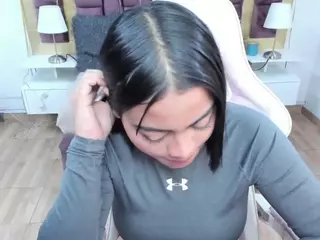 N I C O L L's Live Sex Cam Show