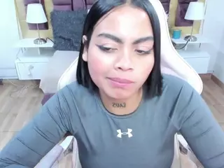 N I C O L L's Live Sex Cam Show