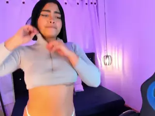 N I C O L L's Live Sex Cam Show