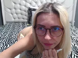 Rubisweett's Live Sex Cam Show
