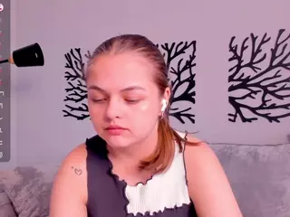 TaiteBluett's Live Sex Cam Show