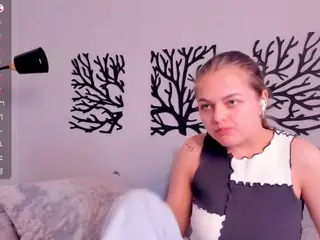 TaiteBluett's Live Sex Cam Show