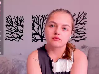 TaiteBluett's Live Sex Cam Show
