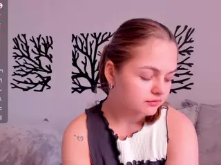 TaiteBluett's Live Sex Cam Show