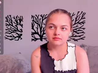 TaiteBluett's Live Sex Cam Show