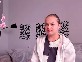 TaiteBluett's Live Sex Cam Show