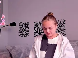 TaiteBluett's Live Sex Cam Show