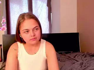 TaiteBluett's Live Sex Cam Show