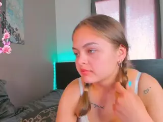 TaiteBluett's Live Sex Cam Show