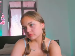 TaiteBluett's Live Sex Cam Show