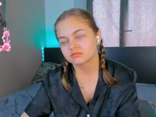 TaiteBluett's Live Sex Cam Show