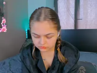 TaiteBluett's Live Sex Cam Show