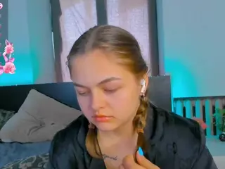 TaiteBluett's Live Sex Cam Show