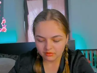 TaiteBluett's Live Sex Cam Show