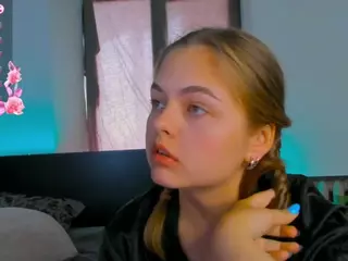 TaiteBluett's Live Sex Cam Show