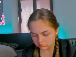 TaiteBluett's Live Sex Cam Show