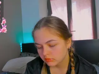 TaiteBluett's Live Sex Cam Show