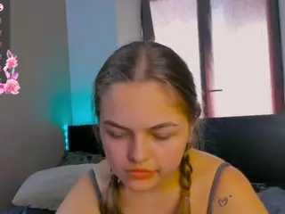TaiteBluett's Live Sex Cam Show