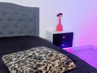 ZaraCampbell's Live Sex Cam Show