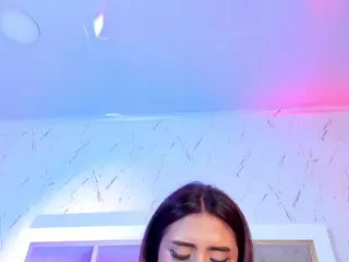 ZoeBenneti's Live Sex Cam Show