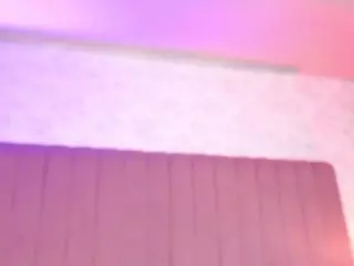 ZoeBenneti's Live Sex Cam Show