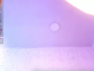 ZoeBenneti's Live Sex Cam Show