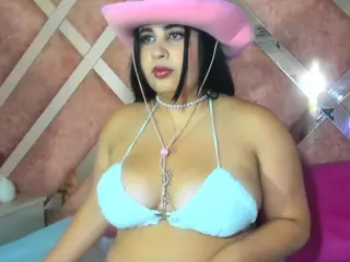 ZayraGlow's Live Sex Cam Show