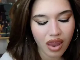 Verona's Live Sex Cam Show